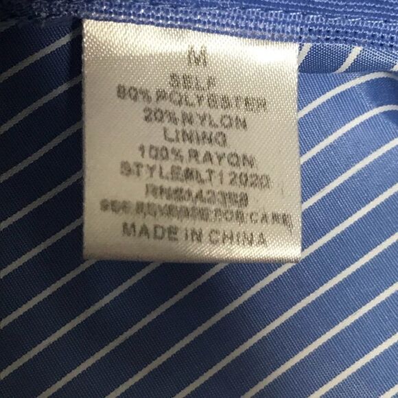 Essue Sz M Blue Sleeveless Blouse - Picture 4 of 5